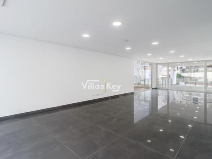 Image No.4-Maison de 4 chambres à vendre à Lagos