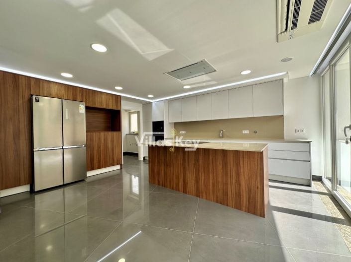 Image No.6-Maison de 4 chambres à vendre à Lagos