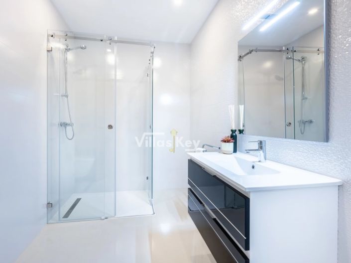 Image No.19-Appartement de 2 chambres à vendre à Lagos