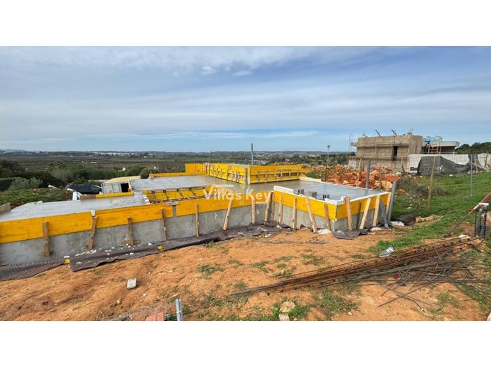 Image No.24-3 Bed Villa for sale