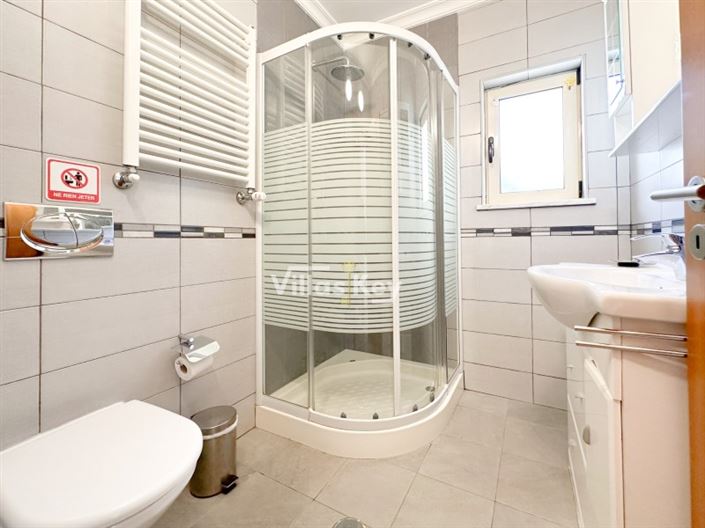 Image No.15-Maison de 4 chambres à vendre à Lagos