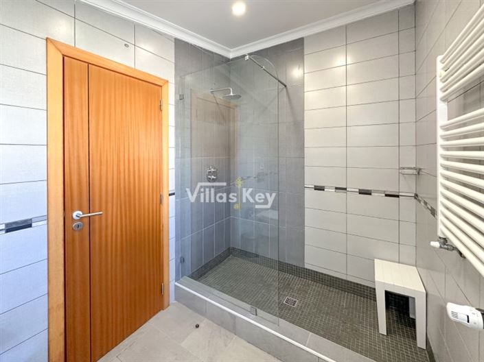 Image No.19-Maison de 4 chambres à vendre à Lagos