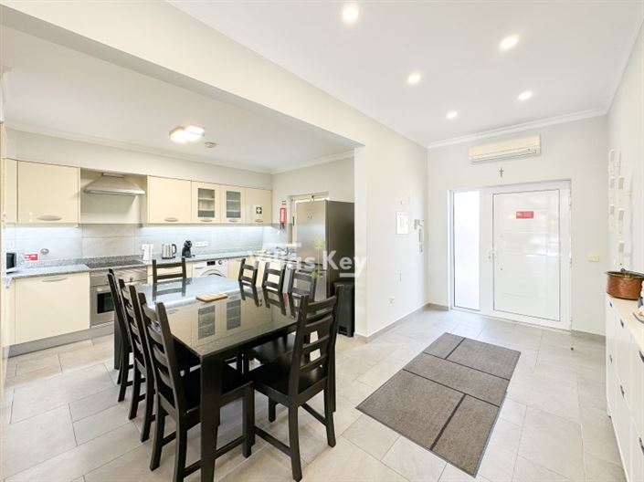 Image No.11-Maison de 4 chambres à vendre à Lagos