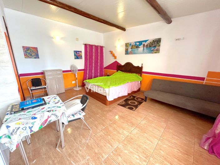 Image No.18-5 Bed House for sale