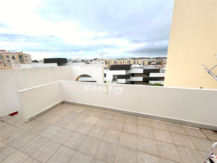 Image No.22-5 Bed House for sale