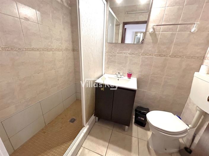 Image No.9-5 Bed House for sale