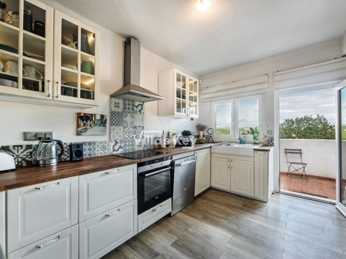 Image No.44-4 Bed House for sale