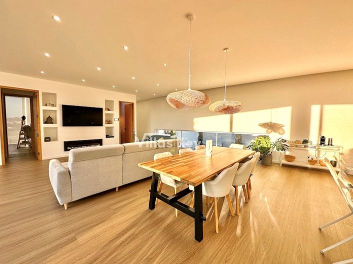 Image No.5-Maison de 5 chambres à vendre à Lagos