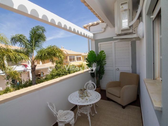 Image No.8-3 Bed House for sale