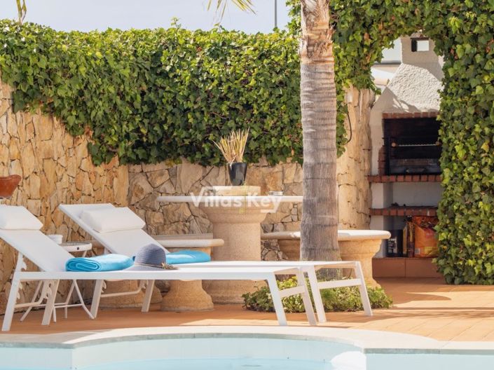 Image No.10-3 Bed House for sale