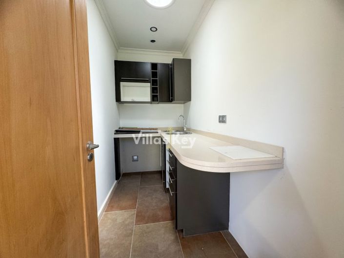 Image No.11-Commercial à vendre à Lagos