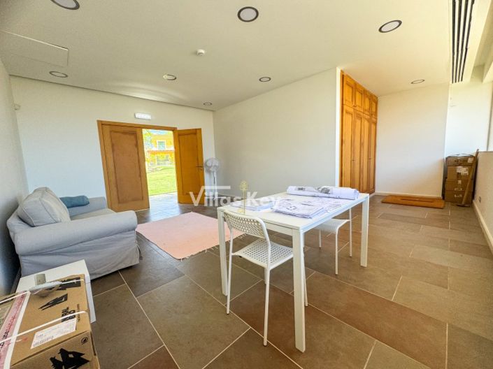 Image No.13-Commercial à vendre à Lagos