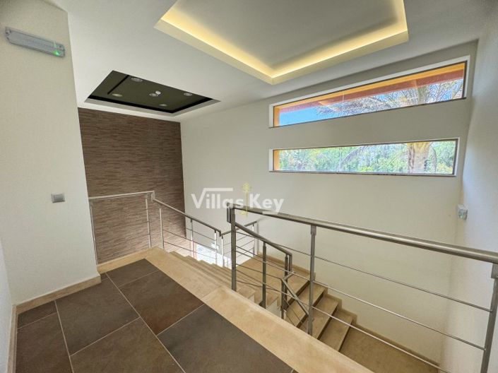 Image No.15-Commercial à vendre à Lagos