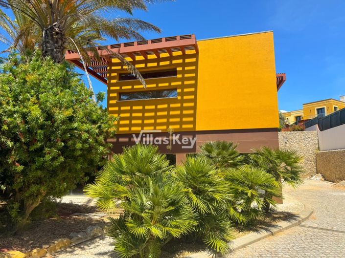 Image No.23-Commercial à vendre à Lagos