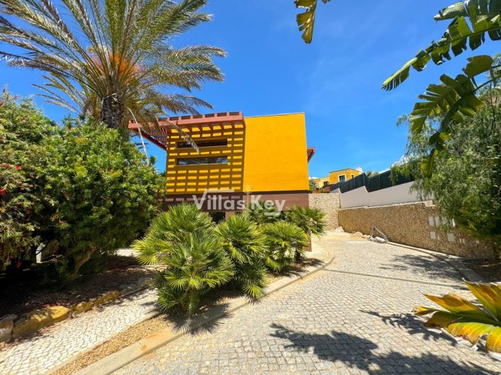 Image No.24-Commercial à vendre à Lagos