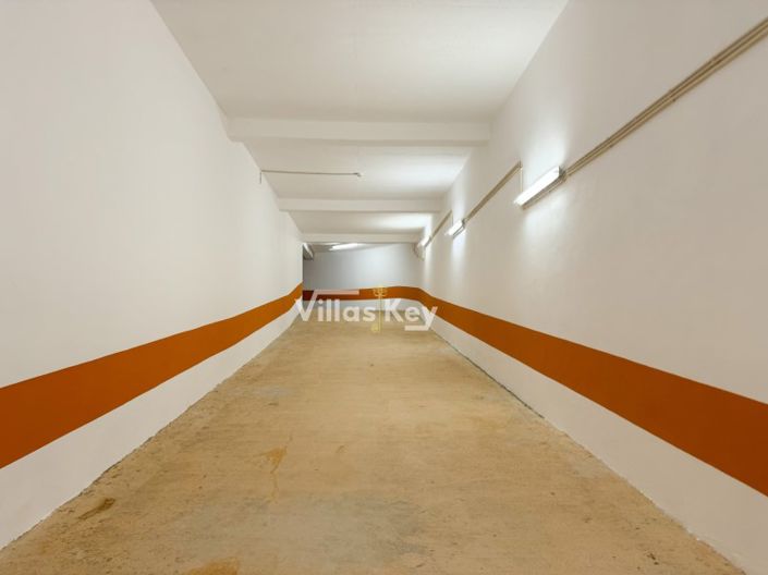 Image No.28-Commercial à vendre à Lagos