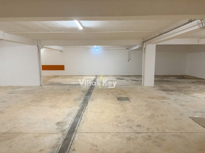 Image No.29-Commercial à vendre à Lagos