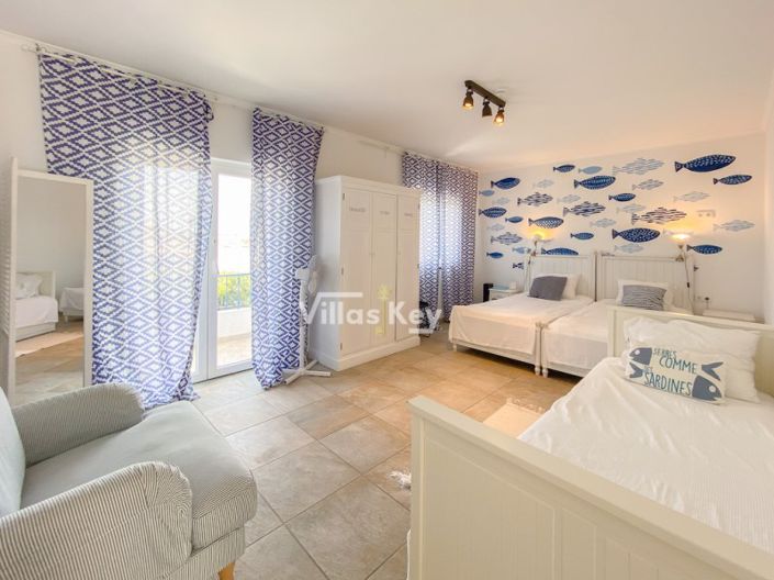 Image No.15-7 Bed House for sale