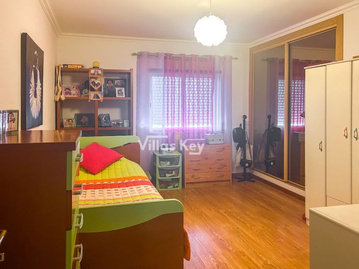 Image No.9-3 Bed Apartment for sale