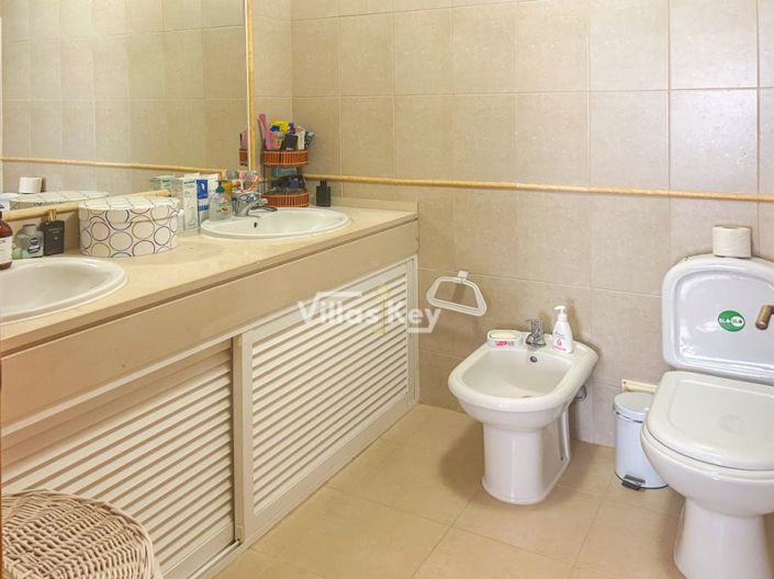 Image No.13-3 Bed Apartment for sale