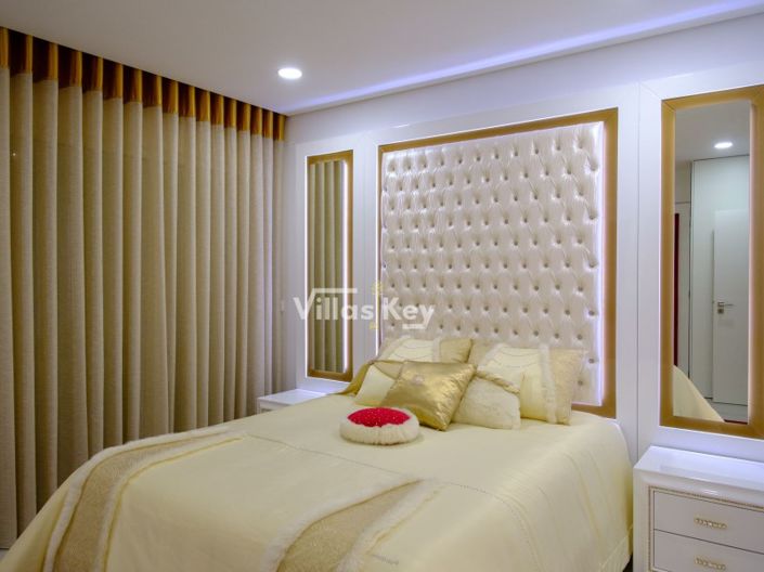 Image No.28-4 Bed House for sale