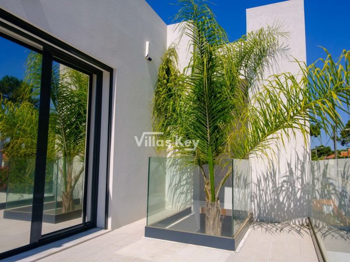 Image No.39-4 Bed House for sale