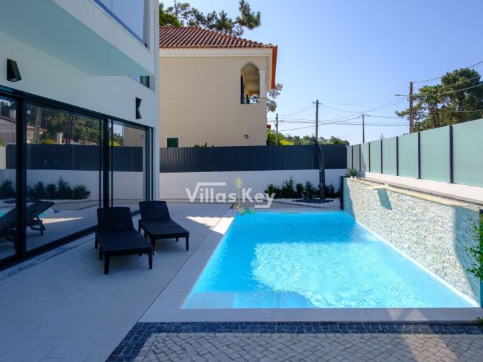 Image No.43-4 Bed House for sale