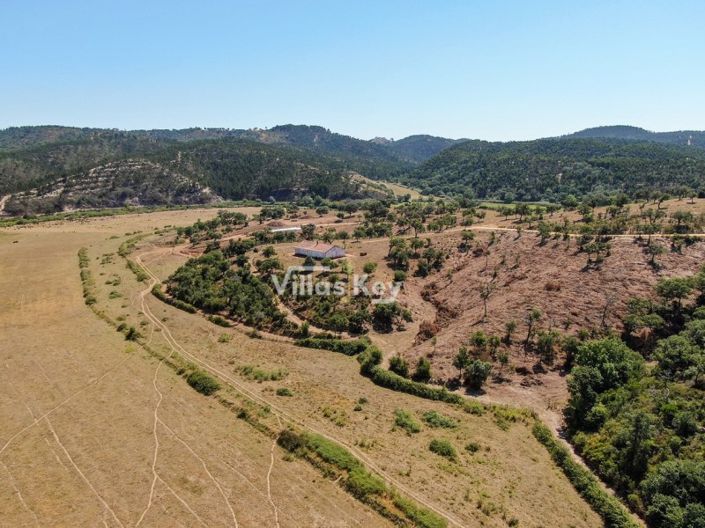 Image No.10-3 Bed Farmhouse for sale