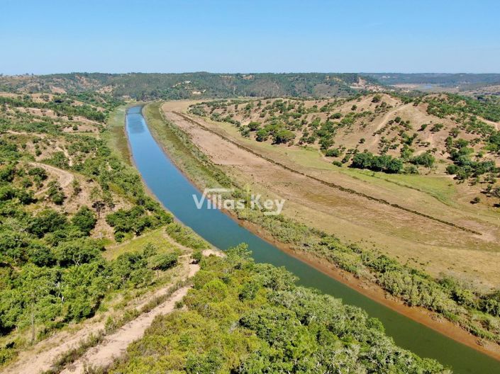 Image No.20-3 Bed Farmhouse for sale