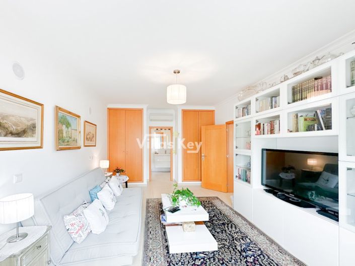 Image No.13-3 Bed Apartment for sale