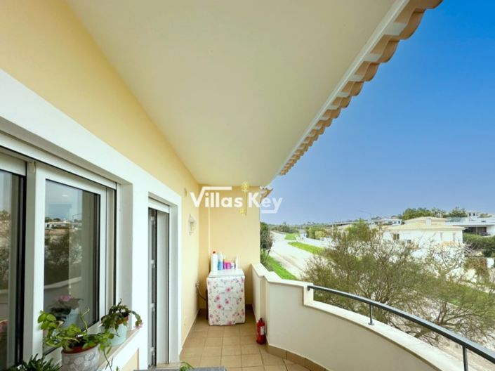 Image No.12-3 Bed Apartment for sale