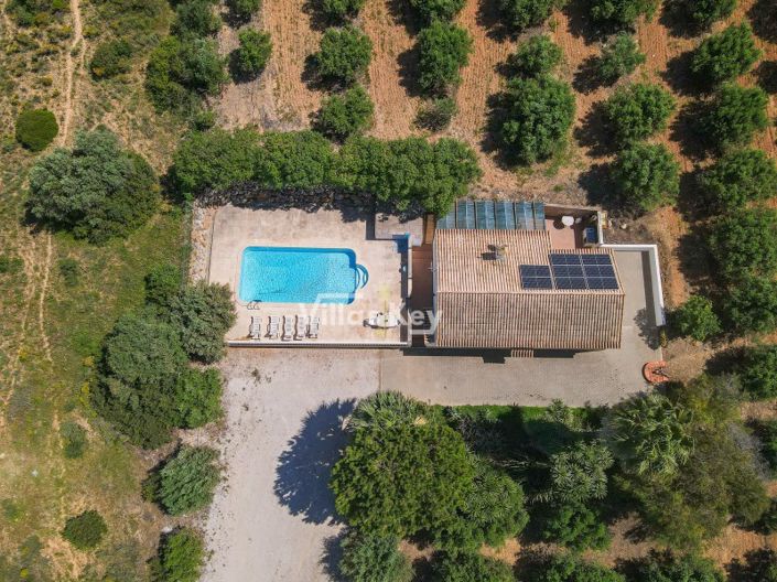 Image No.22-4 Bed Farmhouse for sale