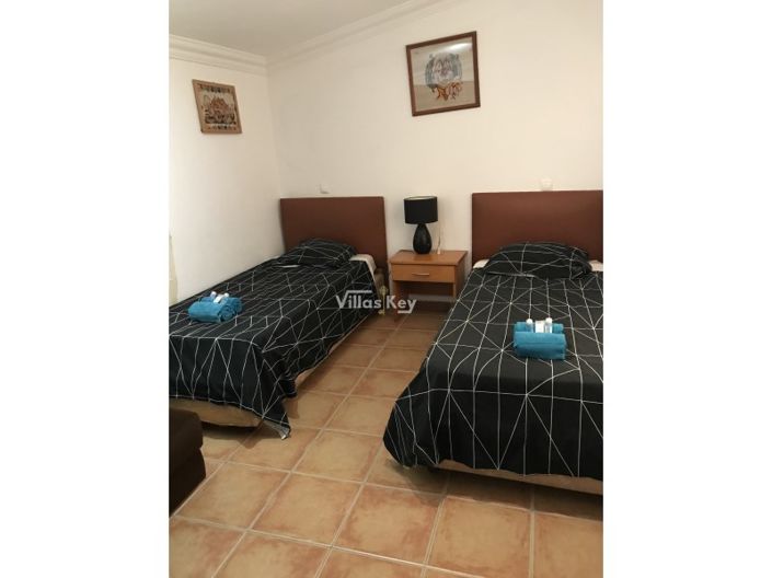 Image No.32-4 Bed Farmhouse for sale