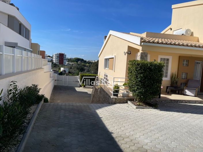 Image No.6-Maison de 4 chambres à vendre à Portimao