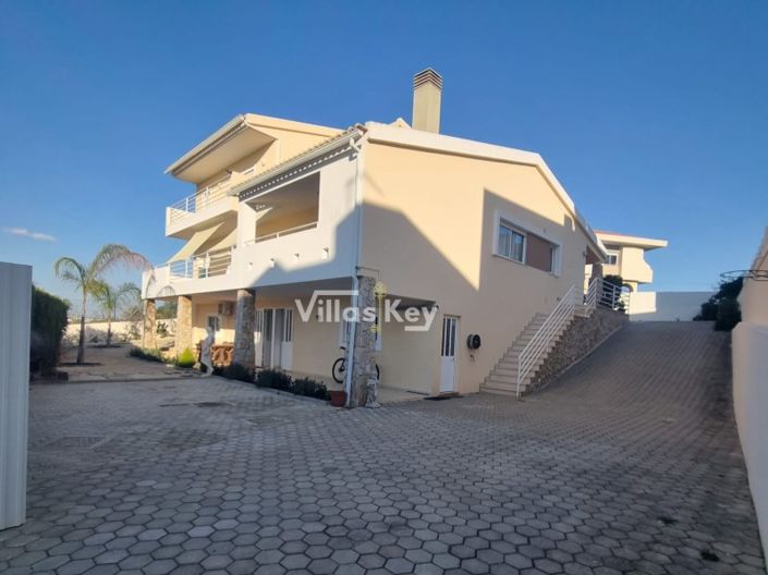 Image No.2-Maison de 4 chambres à vendre à Portimao