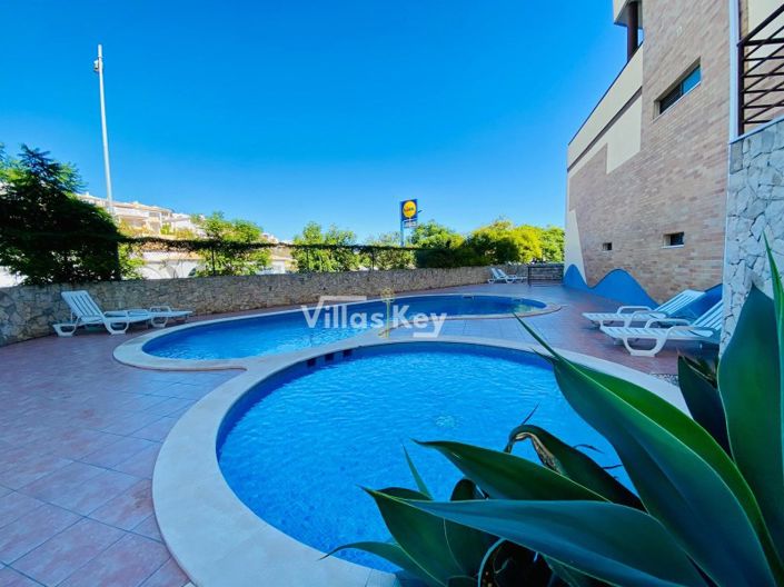 Image No.10-3 Bed Apartment for sale