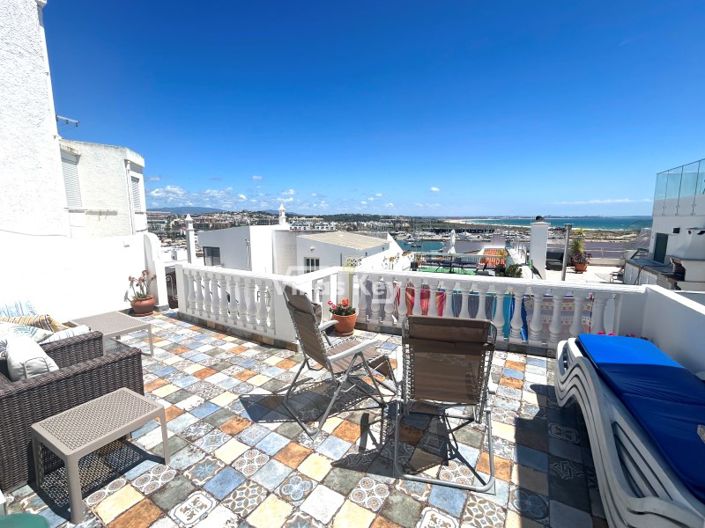 Image No.5-Maison de 4 chambres à vendre à Lagos