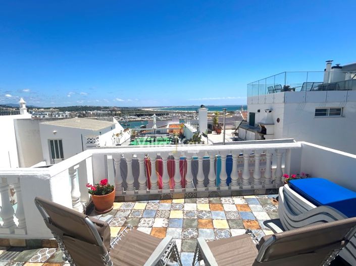 Image No.44-Maison de 4 chambres à vendre à Lagos