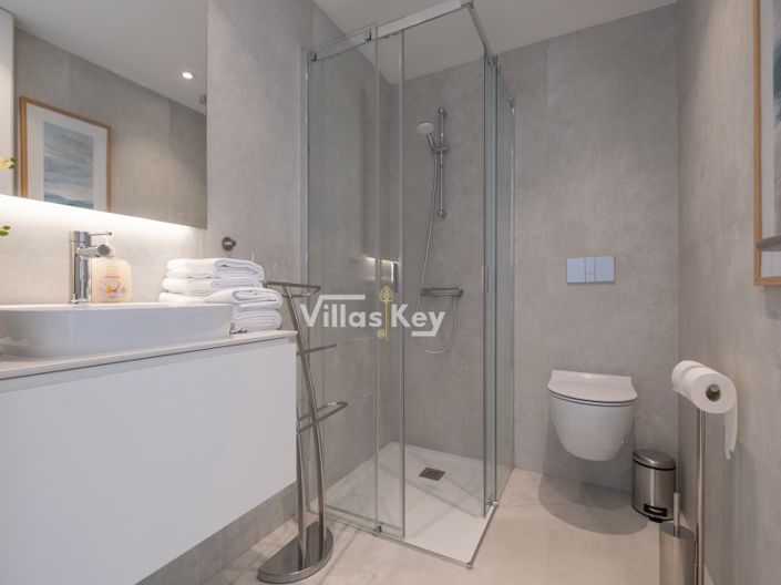 Image No.18-2 Bed Apartment for sale