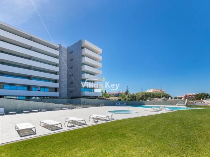 Image No.28-2 Bed Apartment for sale