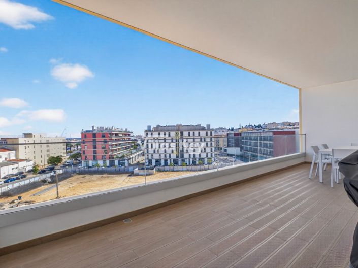 Image No.6-3 Bed Apartment for sale