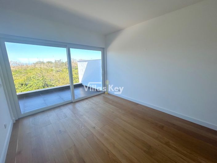 Image No.36-3 Bed House for sale