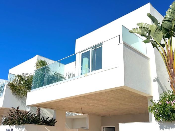 Image No.41-3 Bed House for sale