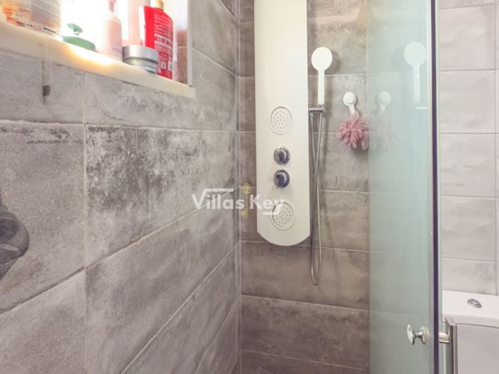 Image No.20-Maison de 2 chambres à vendre à Lagos