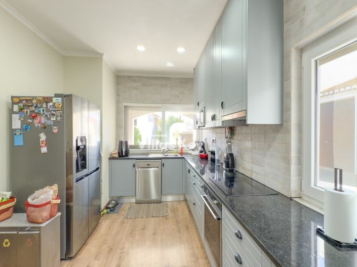 Image No.7-Maison de 2 chambres à vendre à Lagos