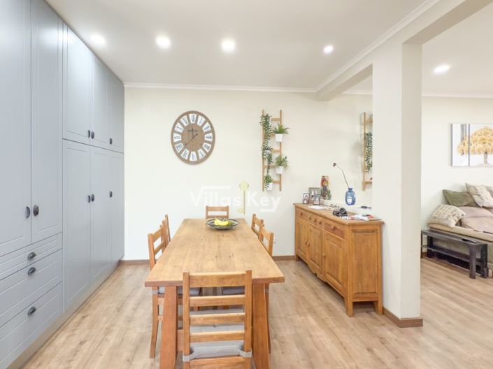 Image No.4-Maison de 2 chambres à vendre à Lagos