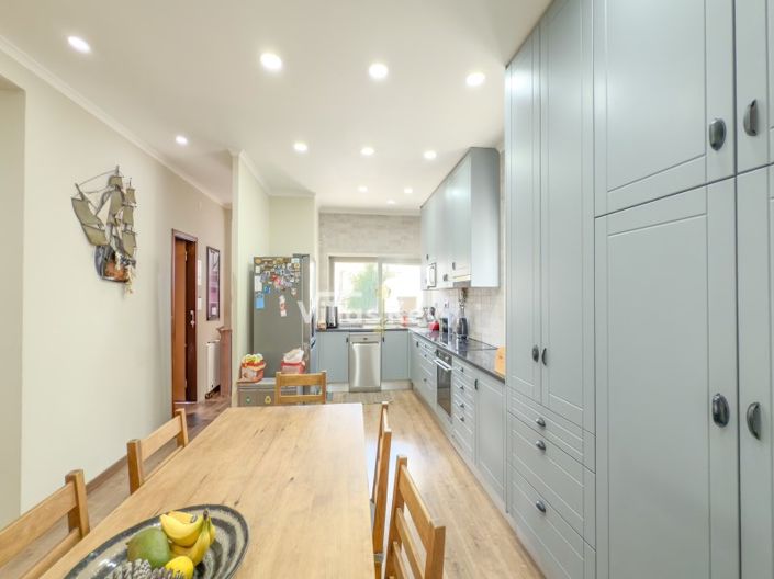 Image No.5-Maison de 2 chambres à vendre à Lagos