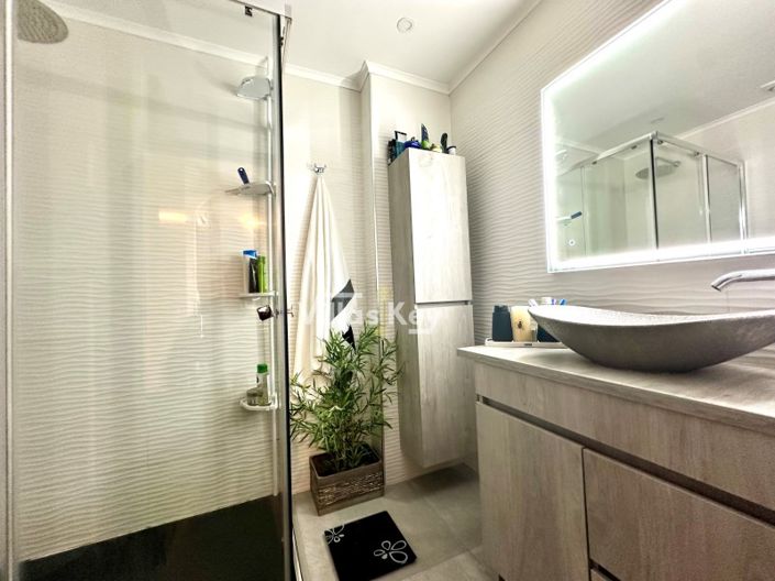 Image No.18-2 Bed Apartment for sale