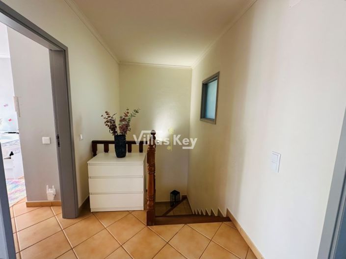 Image No.16-4 Bed House for sale