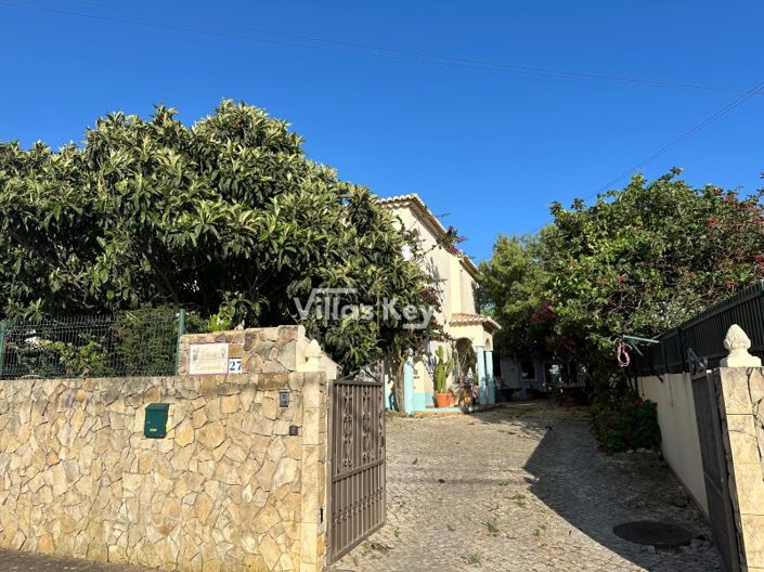 Image No.20-4 Bed House for sale